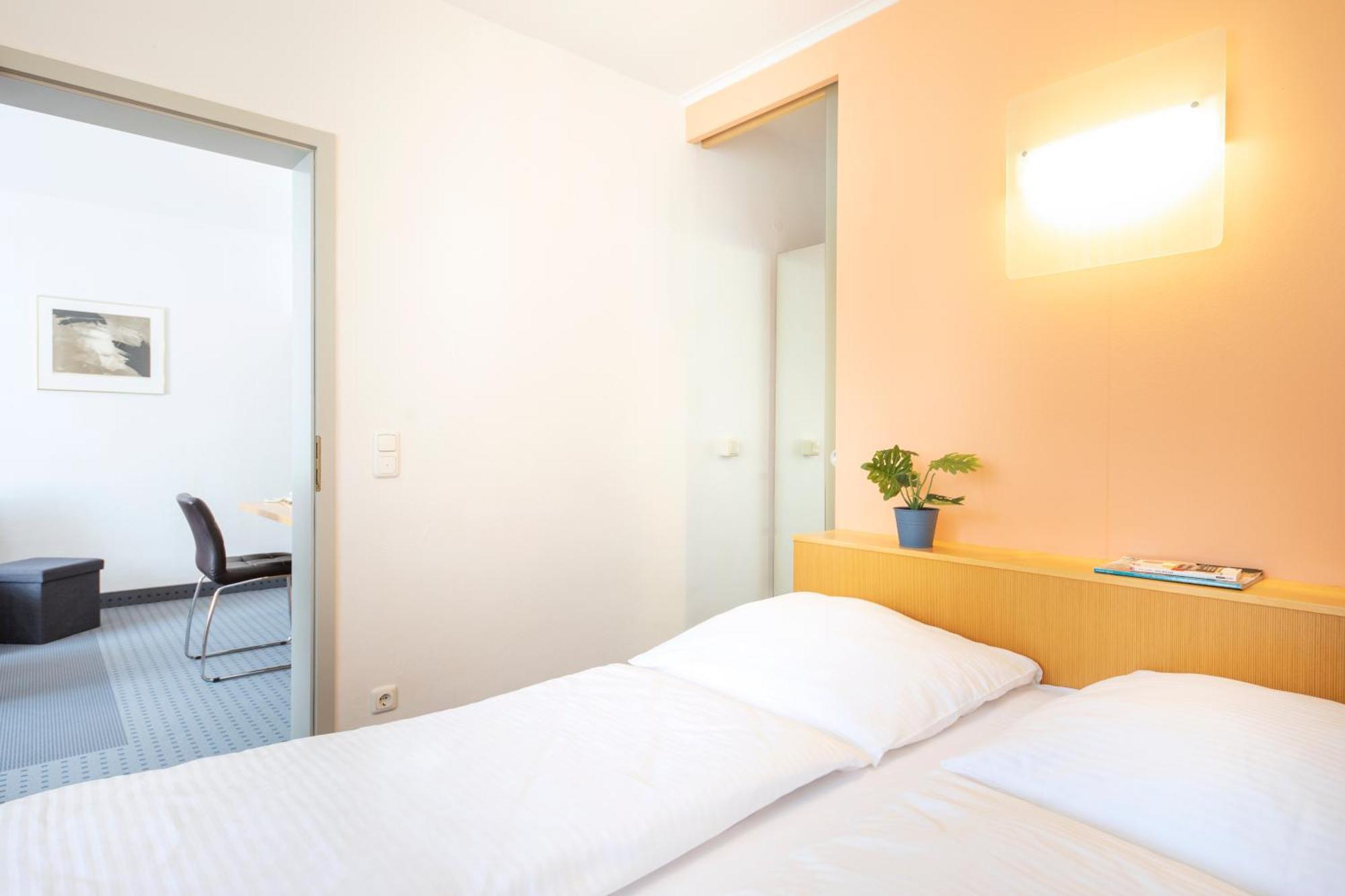 Achat Hotel Suhl Esterno foto