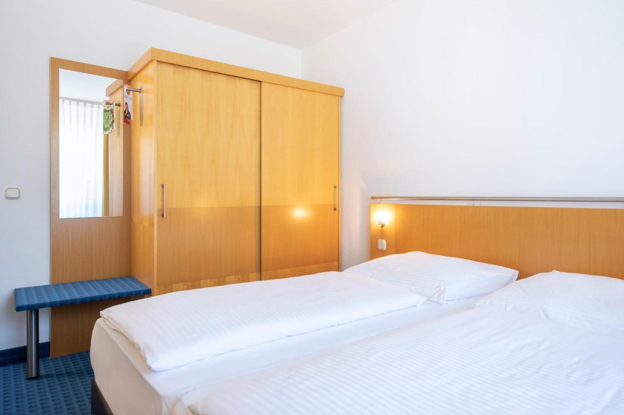 Achat Hotel Suhl Esterno foto