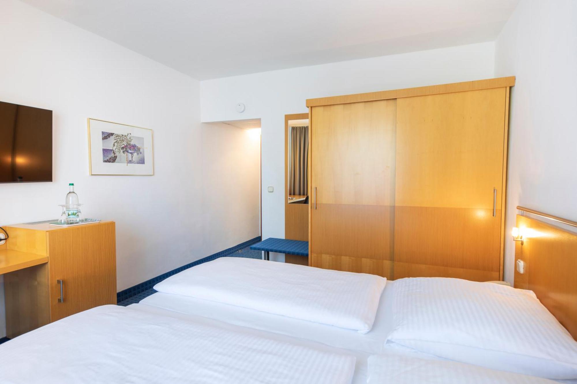 Achat Hotel Suhl Esterno foto