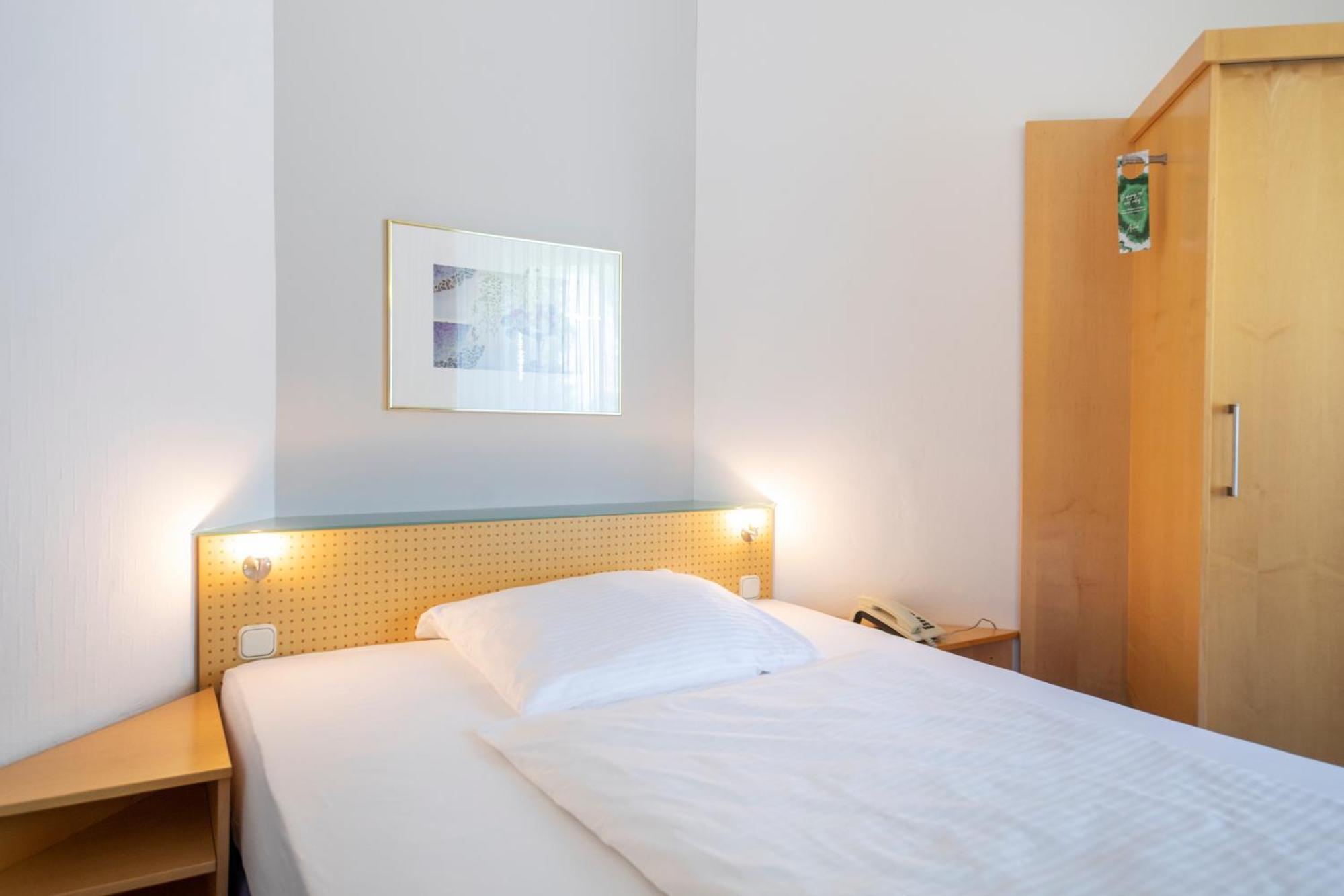 Achat Hotel Suhl Esterno foto